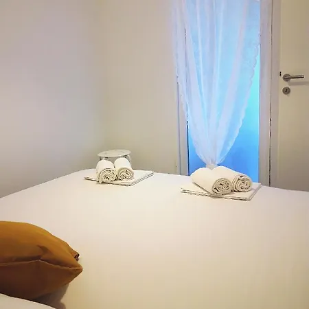 Apartment Bolero